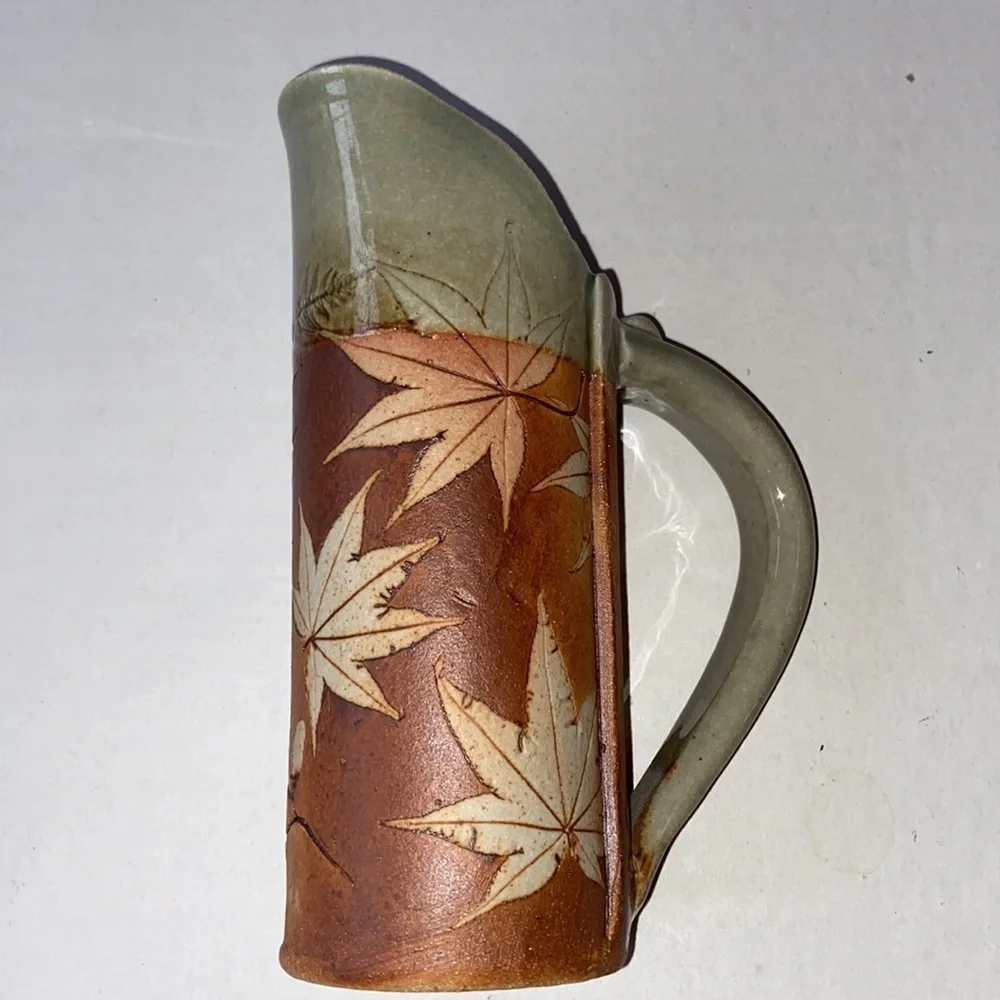 Stoneware Maple Syrup Pitcher - Picture 2 of 16